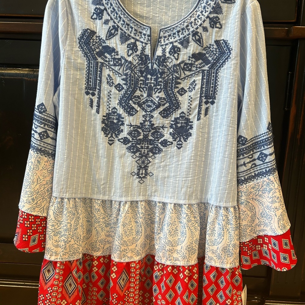 Calessa Top Women's S/M Patchwork Embroidered Boho‎ Hippie Flower Child Tiered